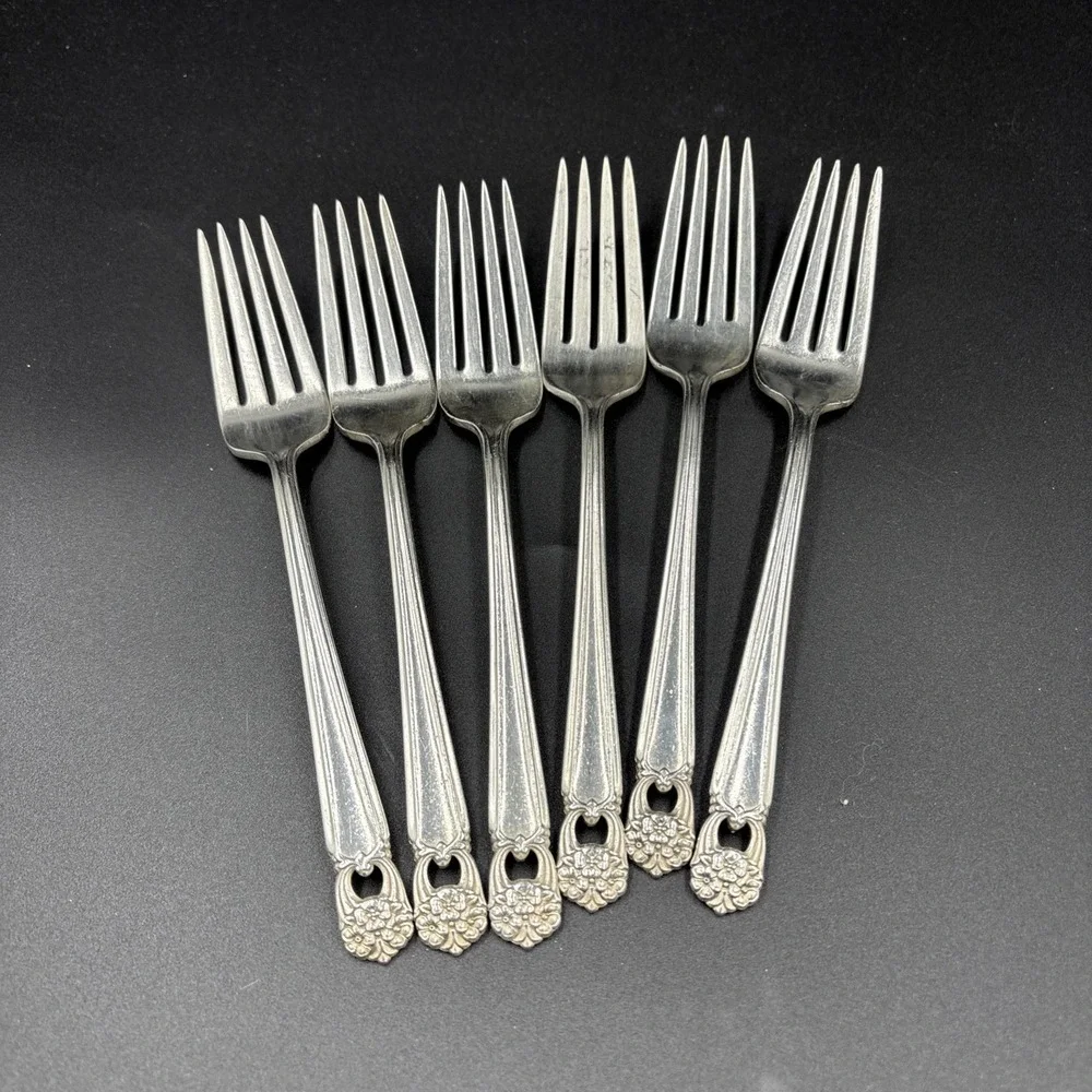 1847 Rogers Bros Inter. ETERNALLY YOURS Silverplate 6 DINNER FORKS Silverware